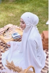 Telekung Lily Frost White